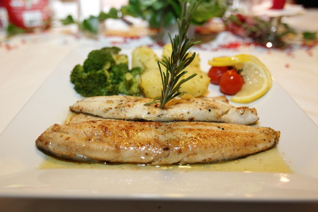 Gasthof Goldener Fisch لينز المظهر الخارجي الصورة