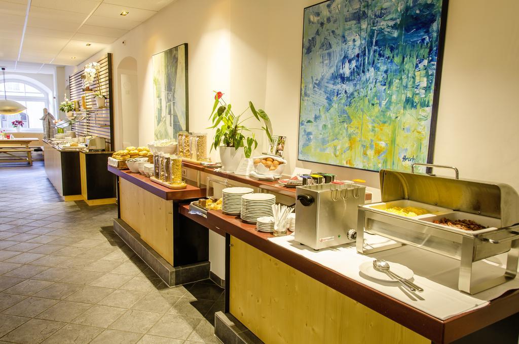 Gasthof Goldener Fisch لينز المظهر الخارجي الصورة