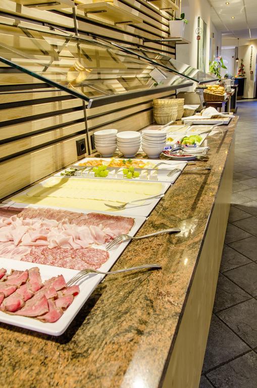Gasthof Goldener Fisch لينز المظهر الخارجي الصورة